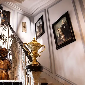 4* Hotell Henri Iv